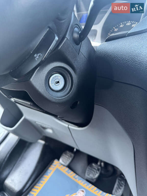 Минивэн Ford Tourneo Custom 2013 в Харькове фото 41 Минивэн Ford Tourneo Custom 2013 в Харькове