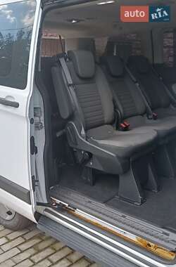 Минивэн Ford Tourneo Custom 2017 в 