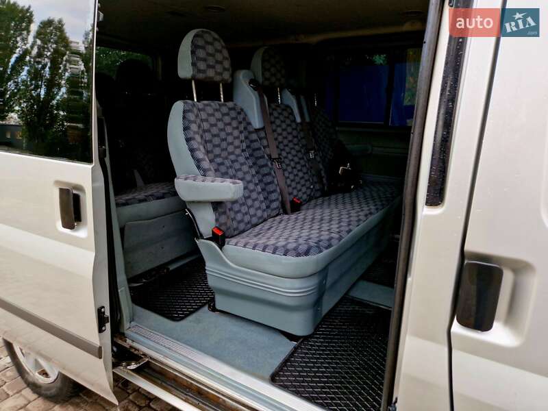 Минивэн Ford Tourneo Custom 2012 в Броварах фото 7 Минивэн Ford Tourneo Custom 2012 в Броварах