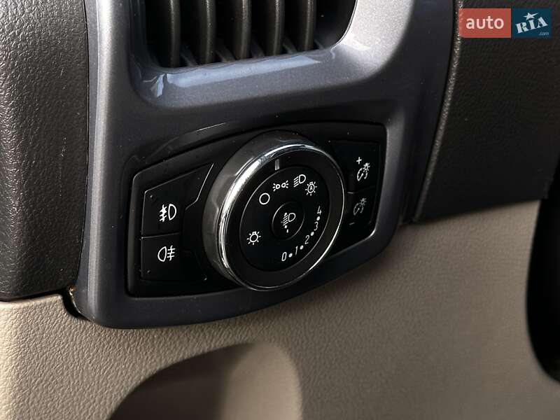 Мінівен Ford Tourneo Custom 2015 в Мукачевому фото 37 Мінівен Ford Tourneo Custom 2015 в Мукачевому