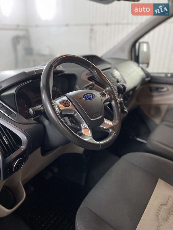 Мінівен Ford Tourneo Custom 2016 в Луцьку фото 17 Мінівен Ford Tourneo Custom 2016 в Луцьку