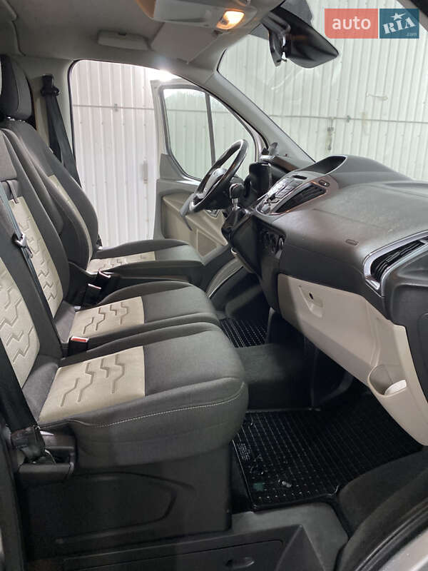 Мінівен Ford Tourneo Custom 2016 в Луцьку фото 24 Мінівен Ford Tourneo Custom 2016 в Луцьку