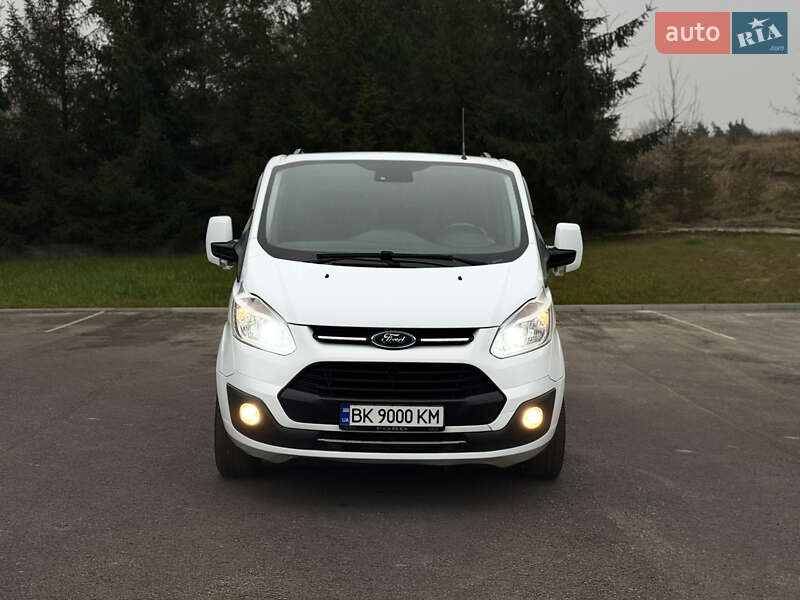 Минивэн Ford Tourneo Custom 2016 в Ровно