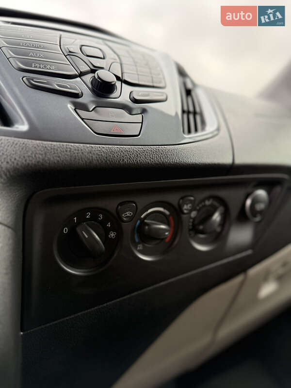 Мінівен Ford Tourneo Custom 2013 в Рівному фото 28 Мінівен Ford Tourneo Custom 2013 в Рівному