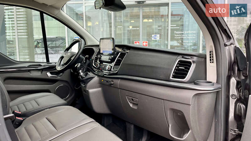 Минивэн Ford Tourneo Custom 2020 в Сваляве фото 4 Минивэн Ford Tourneo Custom 2020 в Сваляве