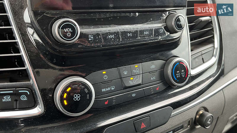 Минивэн Ford Tourneo Custom 2020 в Сваляве фото 19 Минивэн Ford Tourneo Custom 2020 в Сваляве