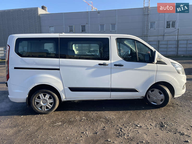 Минивэн Ford Tourneo Custom 2019 в Львове