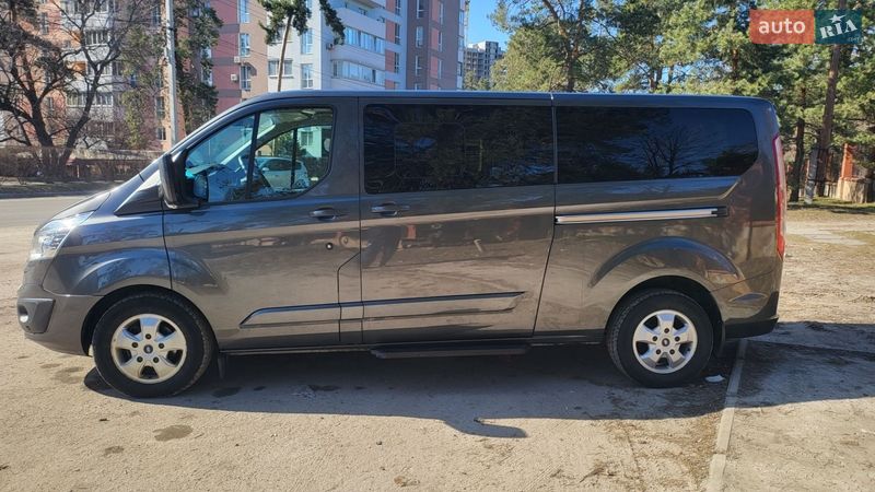 Минивэн Ford Tourneo Custom 2017 в Украинке