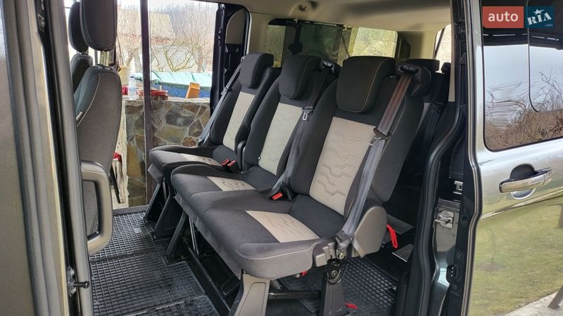 Минивэн Ford Tourneo Custom 2017 в Украинке