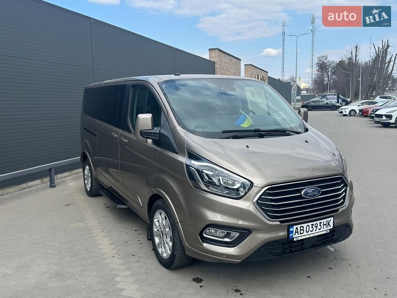 Ford Tourneo Custom 2020