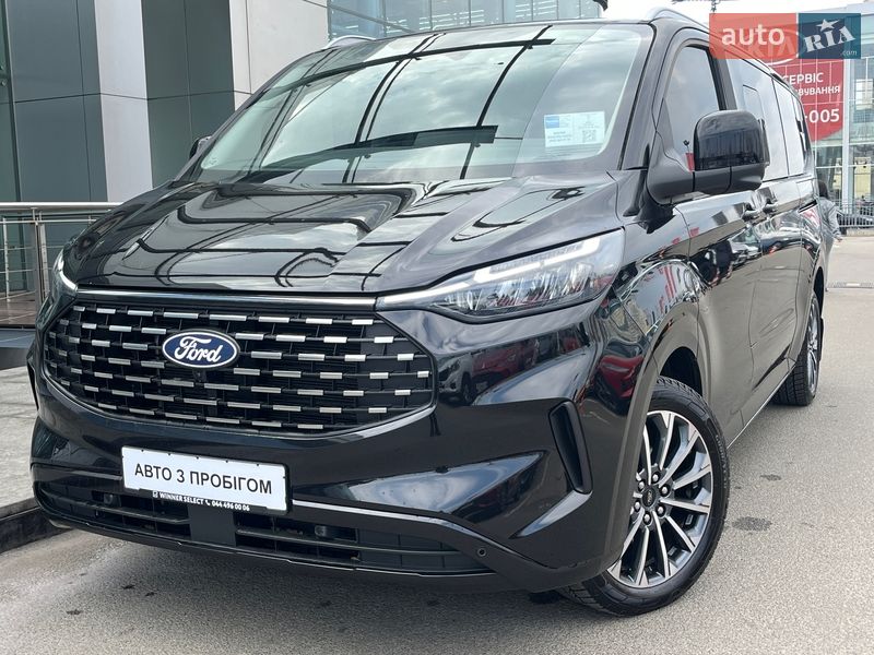 Ford Tourneo Custom 2025