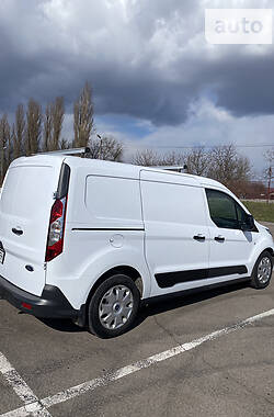 Грузопассажирский фургон Ford Transit Connect 2015 в Луцке