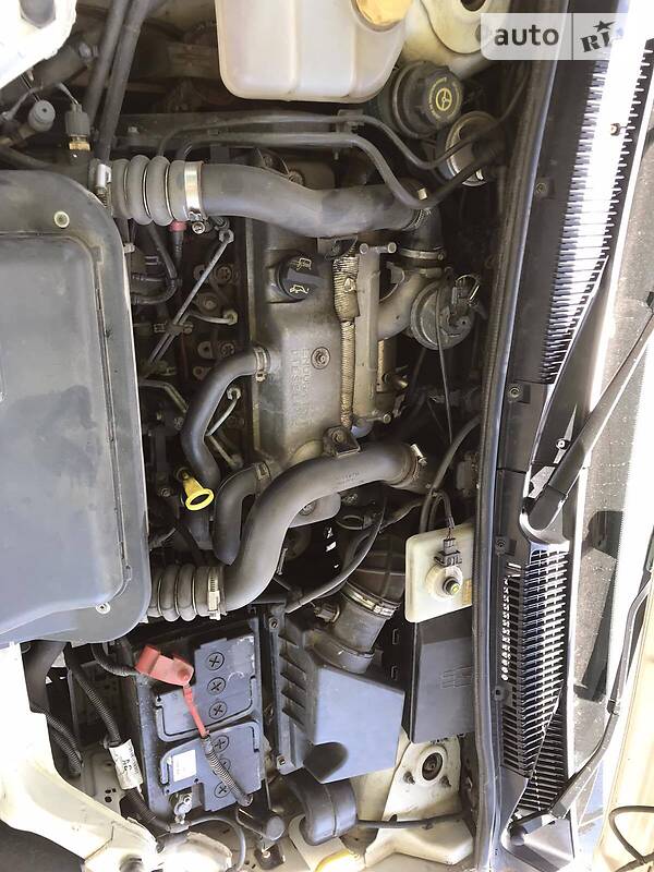 Мінівен Ford Transit Connect 2005 в Ужгороді