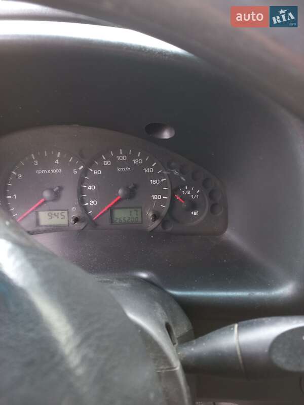 Мінівен Ford Transit Connect 2005 в Луцьку