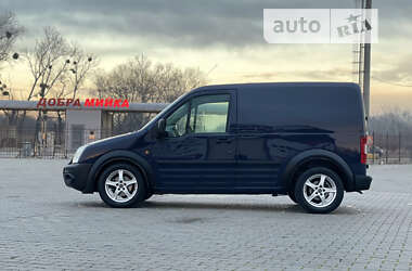 Вантажний фургон Ford Transit Connect 2011 в Чернівцях