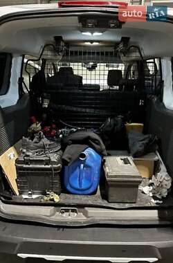 Минивэн Ford Transit Connect 2022 в 