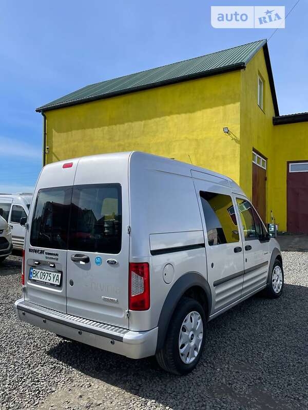 Вантажний фургон Ford Transit Connect 2011 в Костопілі