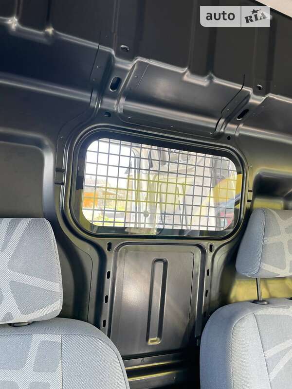 Вантажний фургон Ford Transit Connect 2011 в Костопілі