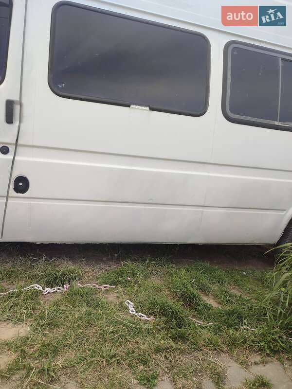 Минивэн Ford Transit Connect 2002 в 
