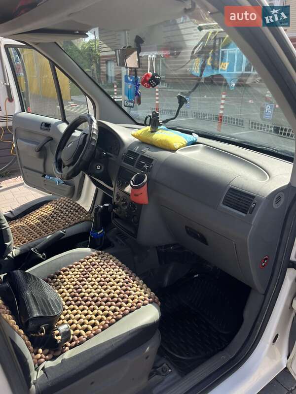 Мінівен Ford Transit Connect 2005 в Житомирі