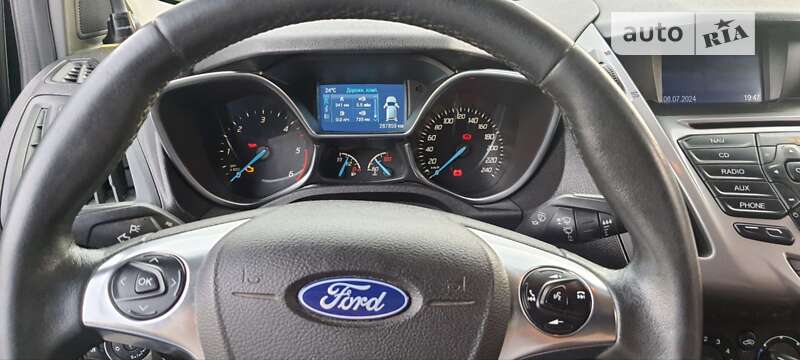 Вантажний фургон Ford Transit Connect 2015 в Львові