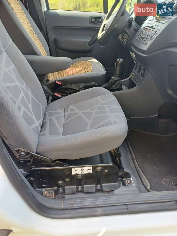 Мінівен Ford Transit Connect 2010 в Ізяславі