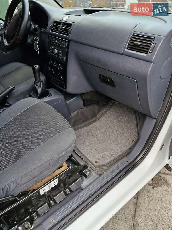 Минивэн Ford Transit Connect 2008 в Виннице фото 5 Минивэн Ford Transit Connect 2008 в Виннице