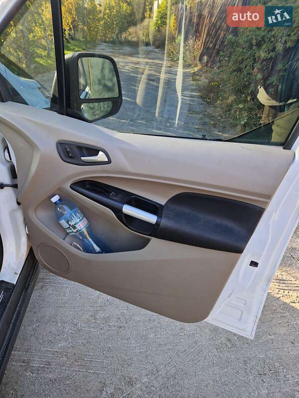 Мінівен Ford Transit Connect 2015 в Запоріжжі