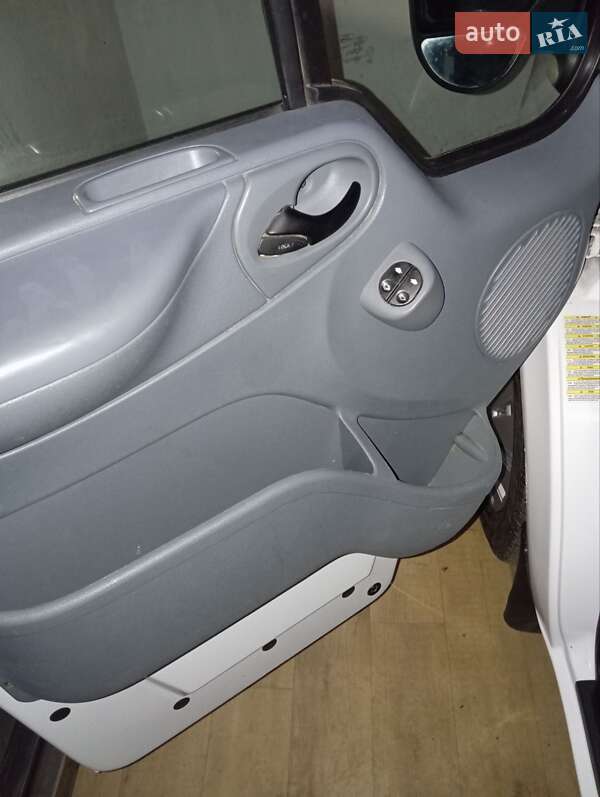 Мінівен Ford Transit Connect 2012 в Луцьку