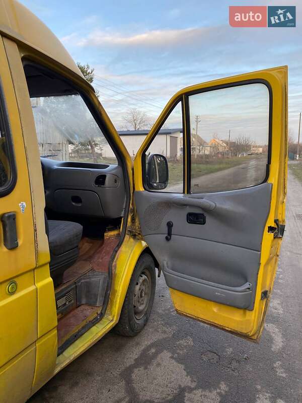 Мінівен Ford Transit Connect 2002 в Луцьку