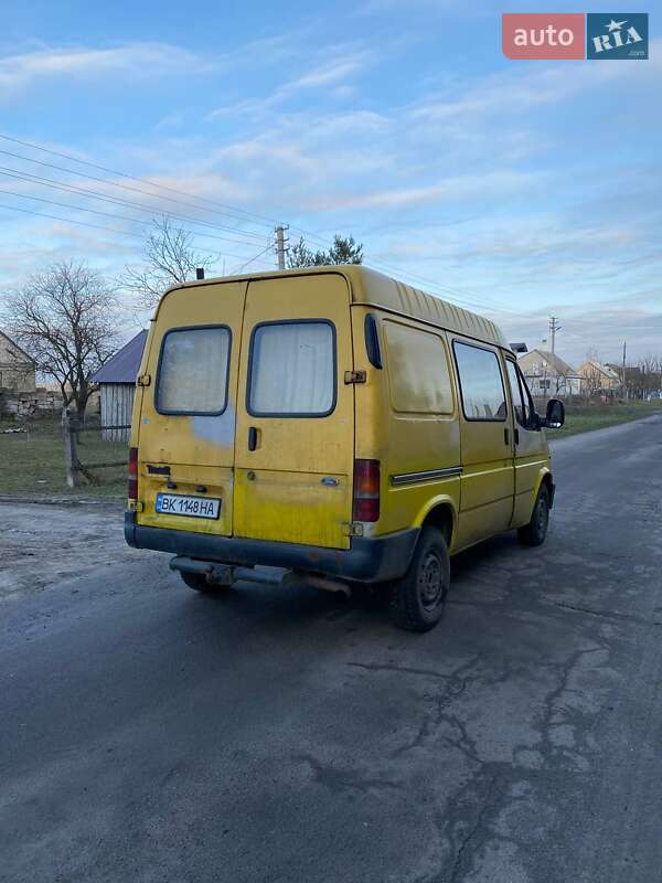 Мінівен Ford Transit Connect 2002 в Луцьку