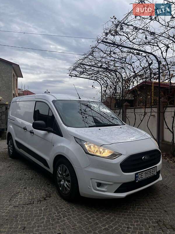 Вантажний фургон Ford Transit Connect 2019 в Чернівцях