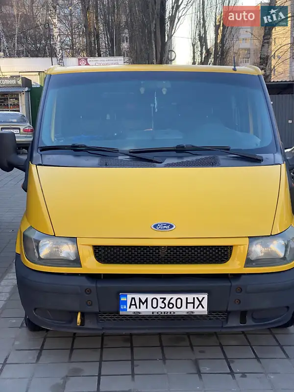 Минивэн Ford Transit Connect 2005 в 