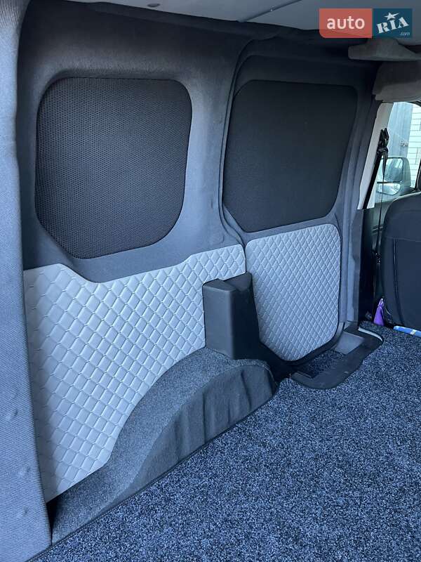 Вантажний фургон Ford Transit Connect 2013 в Житомирі