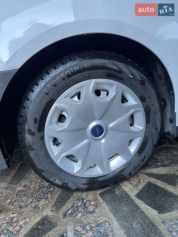 Вантажний фургон Ford Transit Connect 2013 в Житомирі