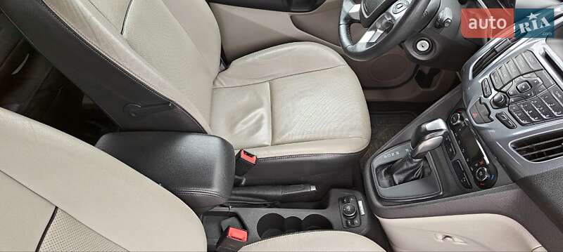 Мінівен Ford Transit Connect 2014 в Новій Дофінівці