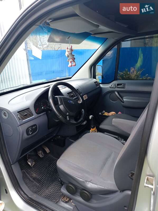Мінівен Ford Transit Connect 2007 в Кельменцях