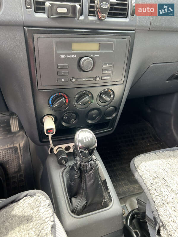 Мінівен Ford Transit Connect 2006 в Городку