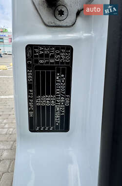 Грузовой фургон Ford Transit Connect 2013 в 