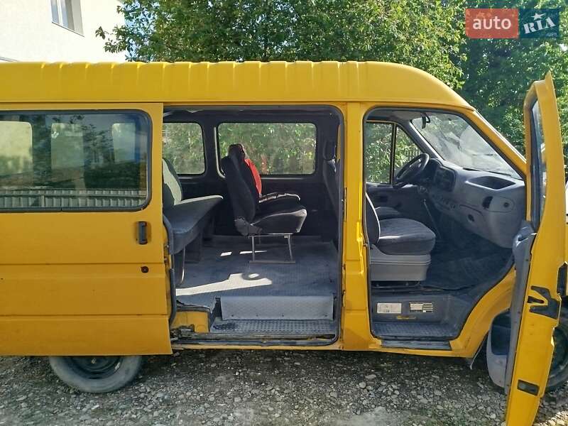 Мінівен Ford Transit Connect 2002 в Мамаївцах фото 2 Мінівен Ford Transit Connect 2002 в Мамаївцах