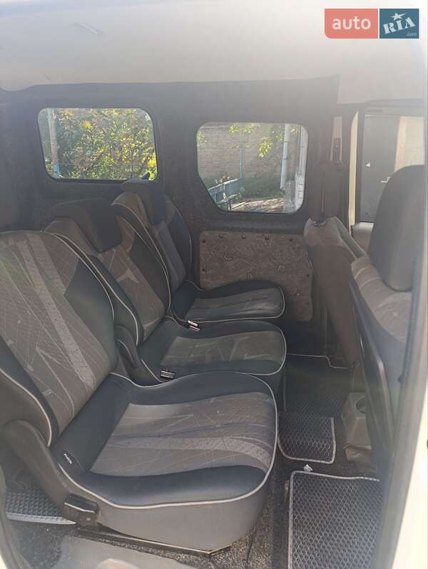 Мінівен Ford Transit Connect 2003 в Дніпрі