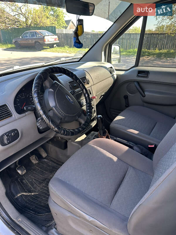 Минивэн Ford Transit Connect 2006 в Ичне