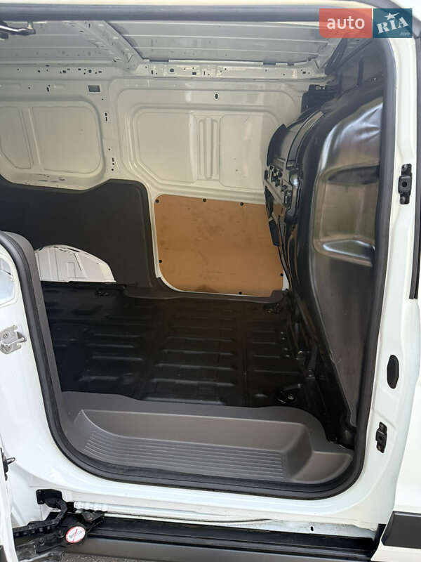 Минивэн Ford Transit Connect 2018 в Ровно фото 10 Минивэн Ford Transit Connect 2018 в Ровно