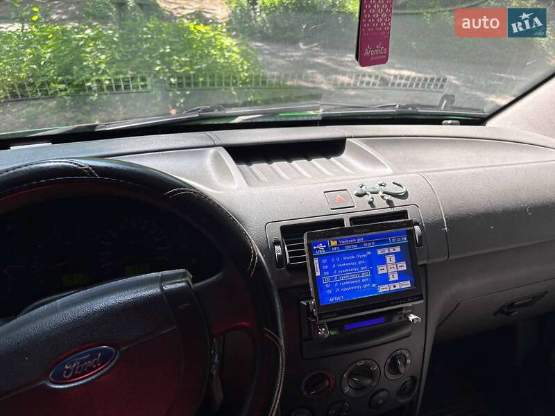 Мінівен Ford Transit Connect 2004 в Києві