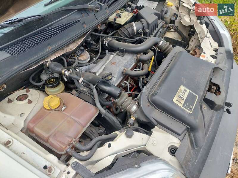 Мінівен Ford Transit Connect 2003 в Мукачевому