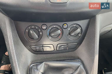 Минивэн Ford Transit Connect 2018 в 