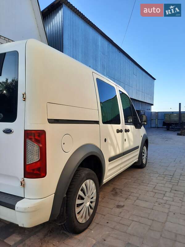 Минивэн Ford Transit Connect 2010 в Сарнах