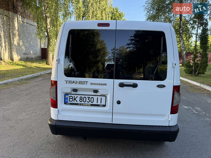 Вантажний фургон Ford Transit Connect 2009 в Кореці
