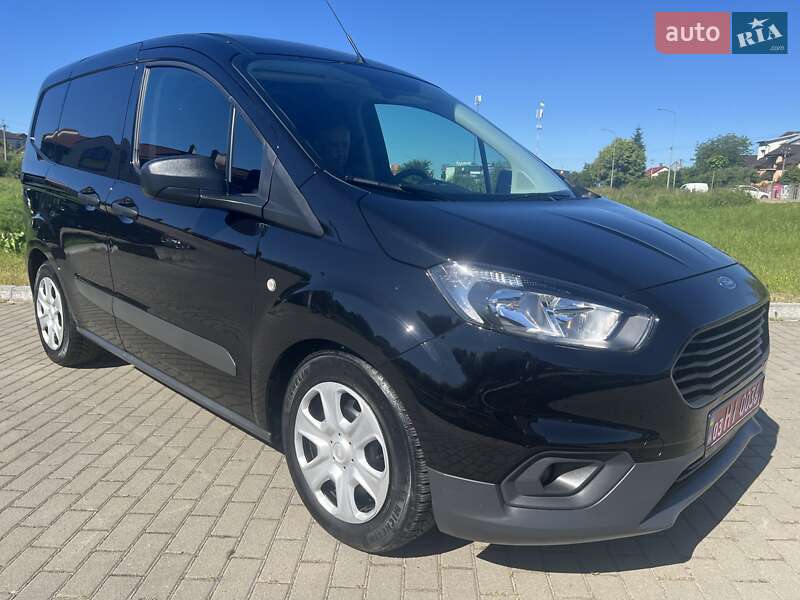 Вантажний фургон Ford Transit Connect 2022 в Львові