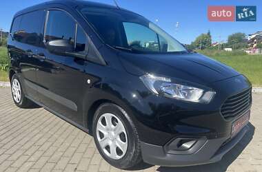 Грузовой фургон Ford Transit Connect 2022 в 